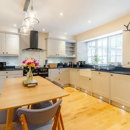 3 Bed In Oc-lr102 *